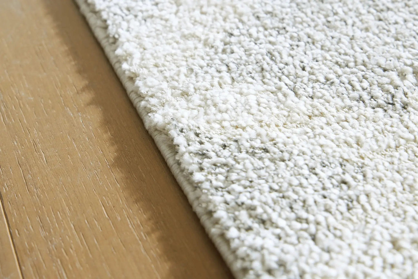 Unawick - Rug by Unique Piece Furniture
