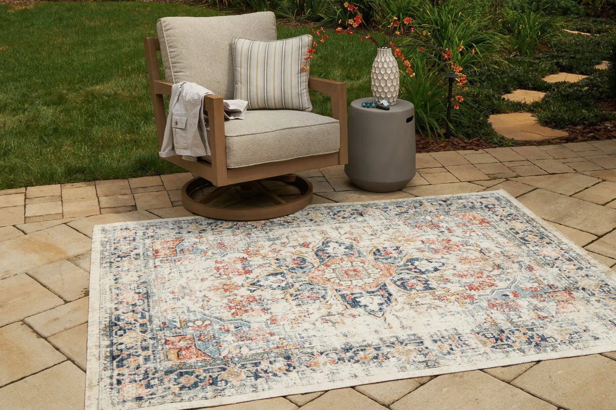 Jarrpage - Rug by Unique Piece Furniture