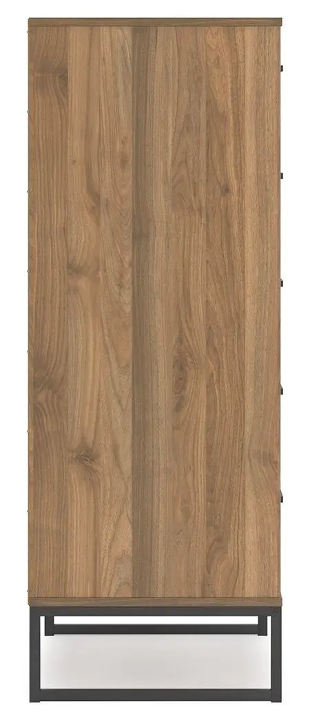 Deanlow - Five Drawer Chest - Honey by Unique Piece Furniture