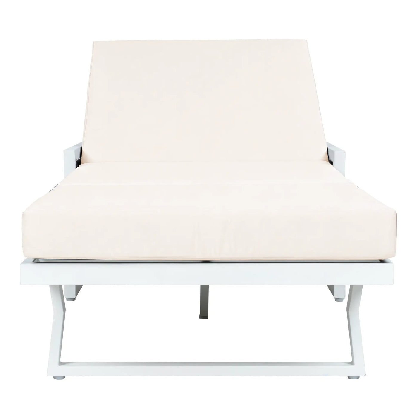 White Iron Outdoor Chaise Lounge by HouseOfZazla