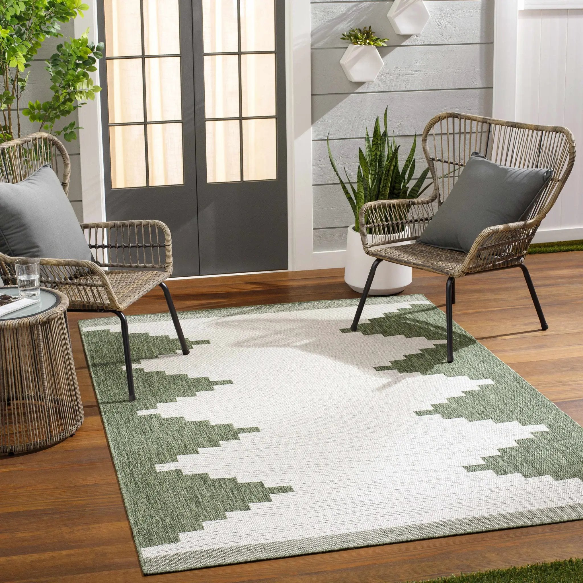 Djugun Green Indoor & Outdoor Rug by Hauteloom