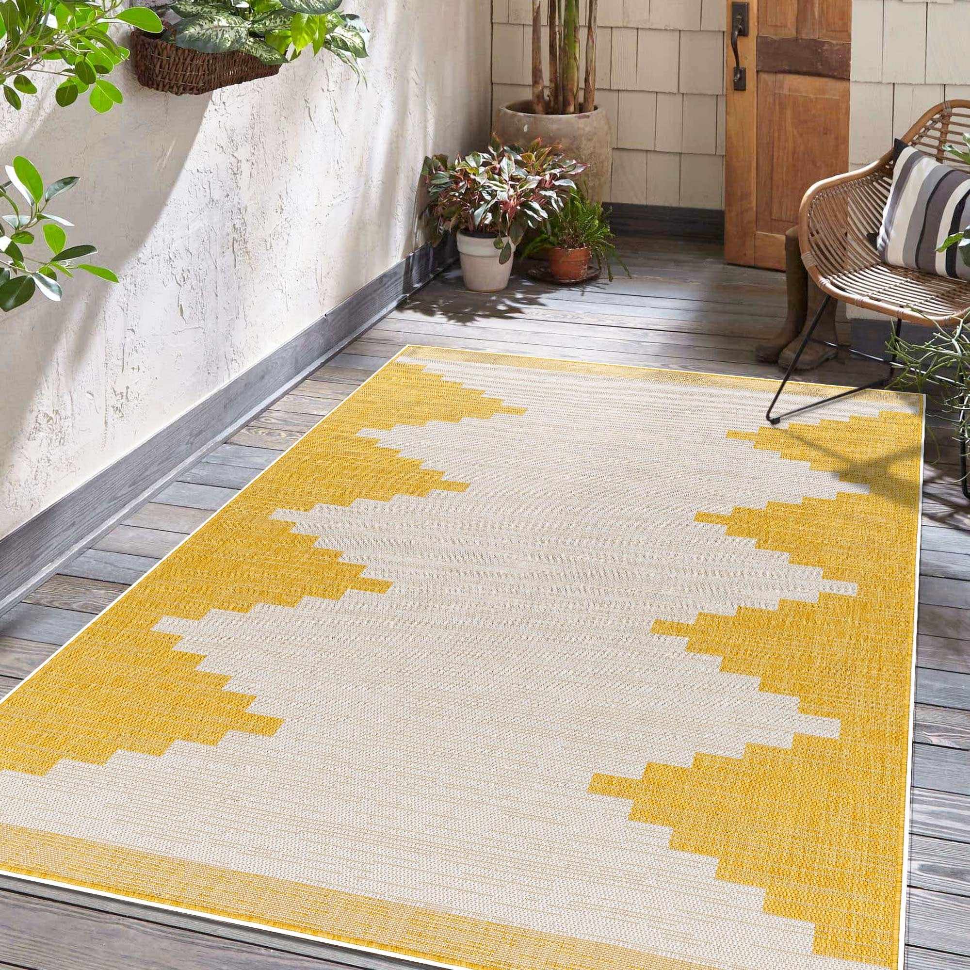 Djugun Metallic-Gold Indoor & Outdoor Rug by Hauteloom
