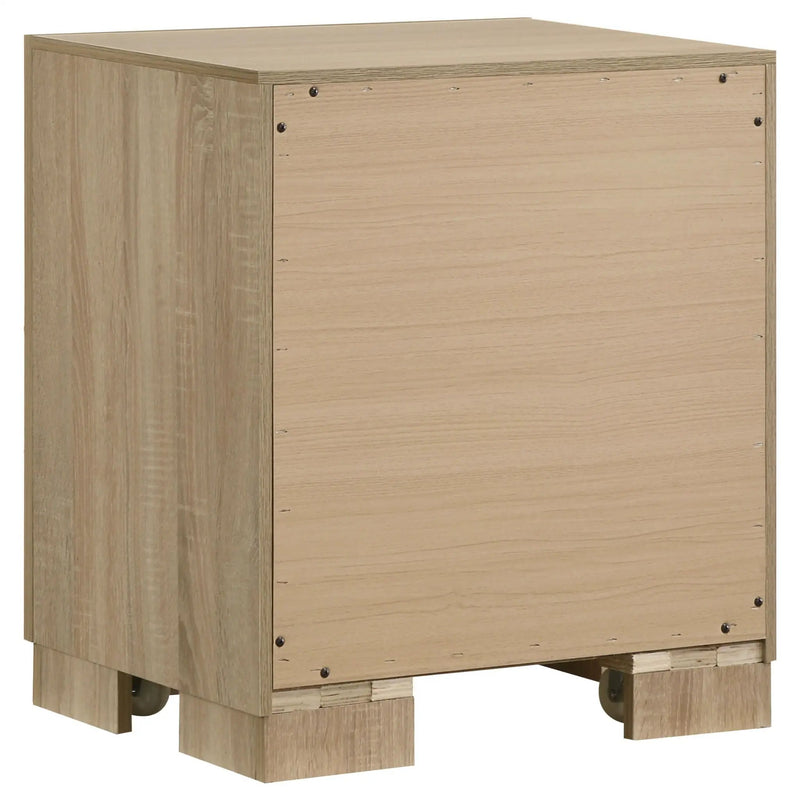 Arielle 4-piece Queen Bedroom Set Light Oak by Unique Piece Furniture