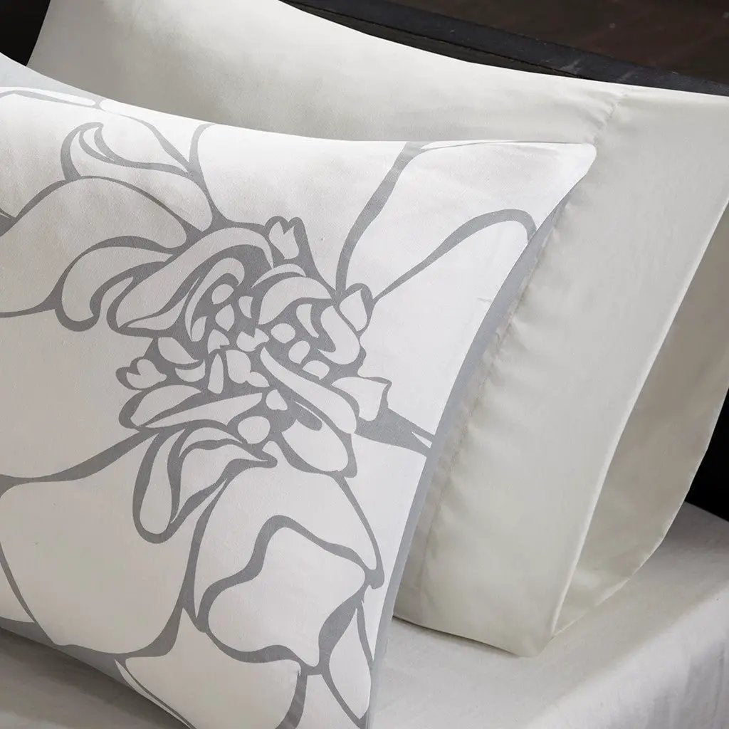 Madison Park Floral Cotton Sateen Comforter Ensemble by HouseOfZazla