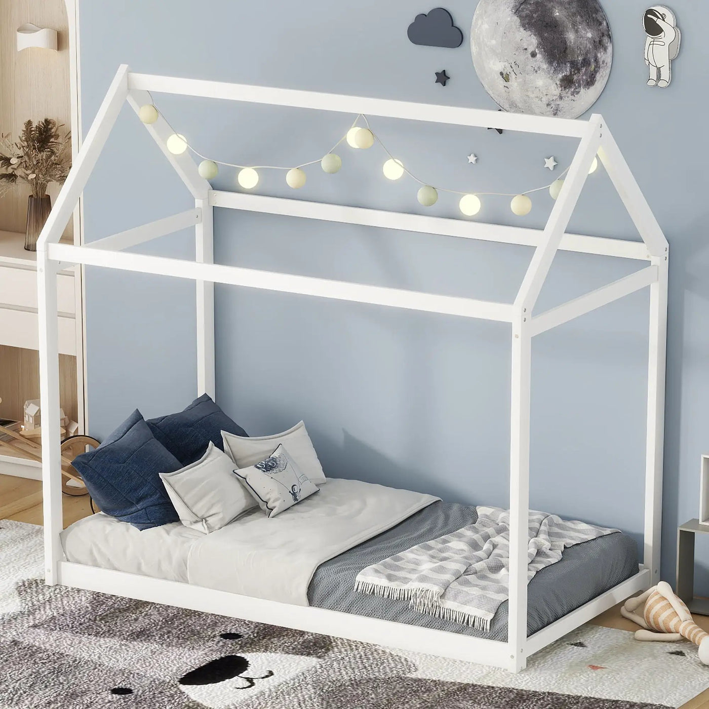Wooden House Shaped Bed by HouseOfZazla