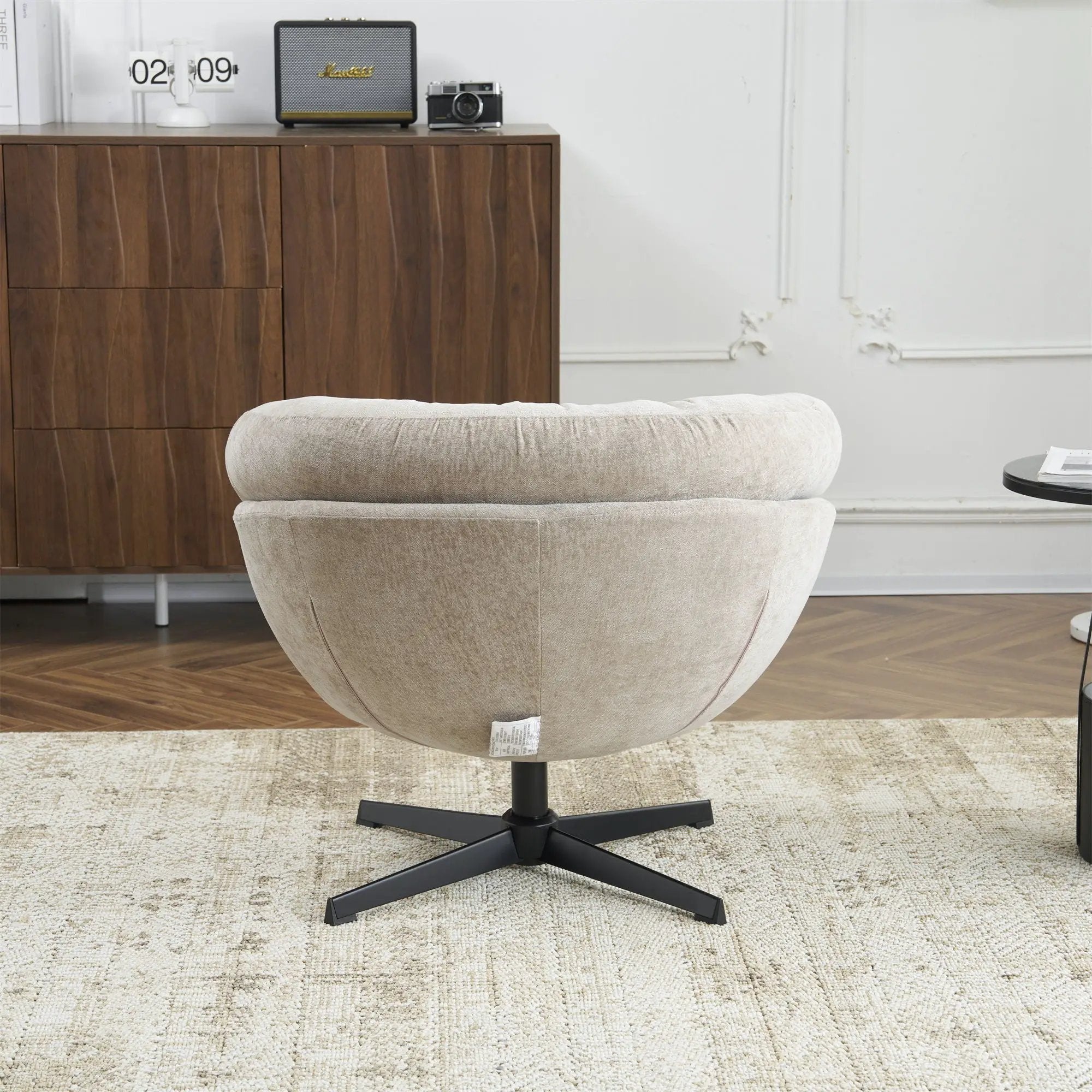 Modern Office Chair With 360 Degree Swivel by HouseOfZazla