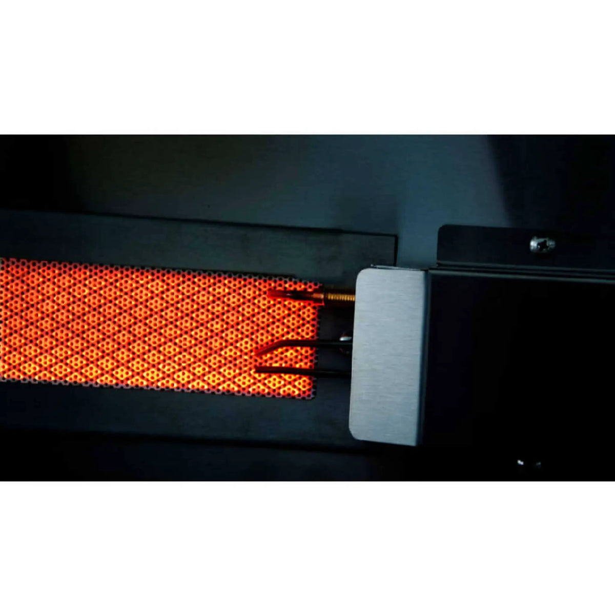 Edgestar 89K BTU 36-Inch Built-In Grill With Insulated Jacket And Double Access Doors [GRL360IBKIT] (SAK78429) by SAKSBY WHOLESALE