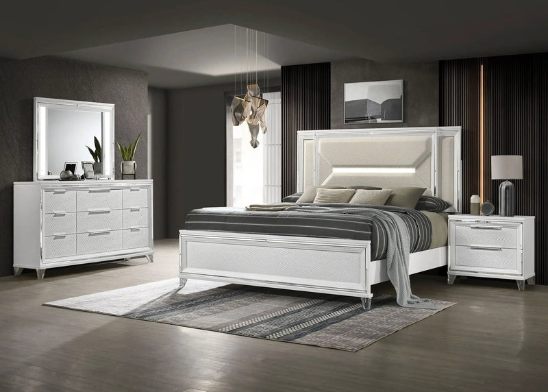 Marmore 4-piece Eastern King Bedroom Set White by Unique Piece Furniture