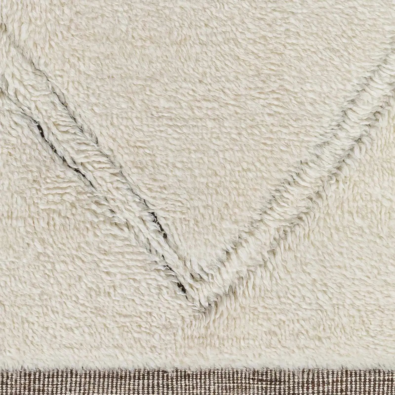 Eguia Area Rug - Clearance by Boutique Rugs