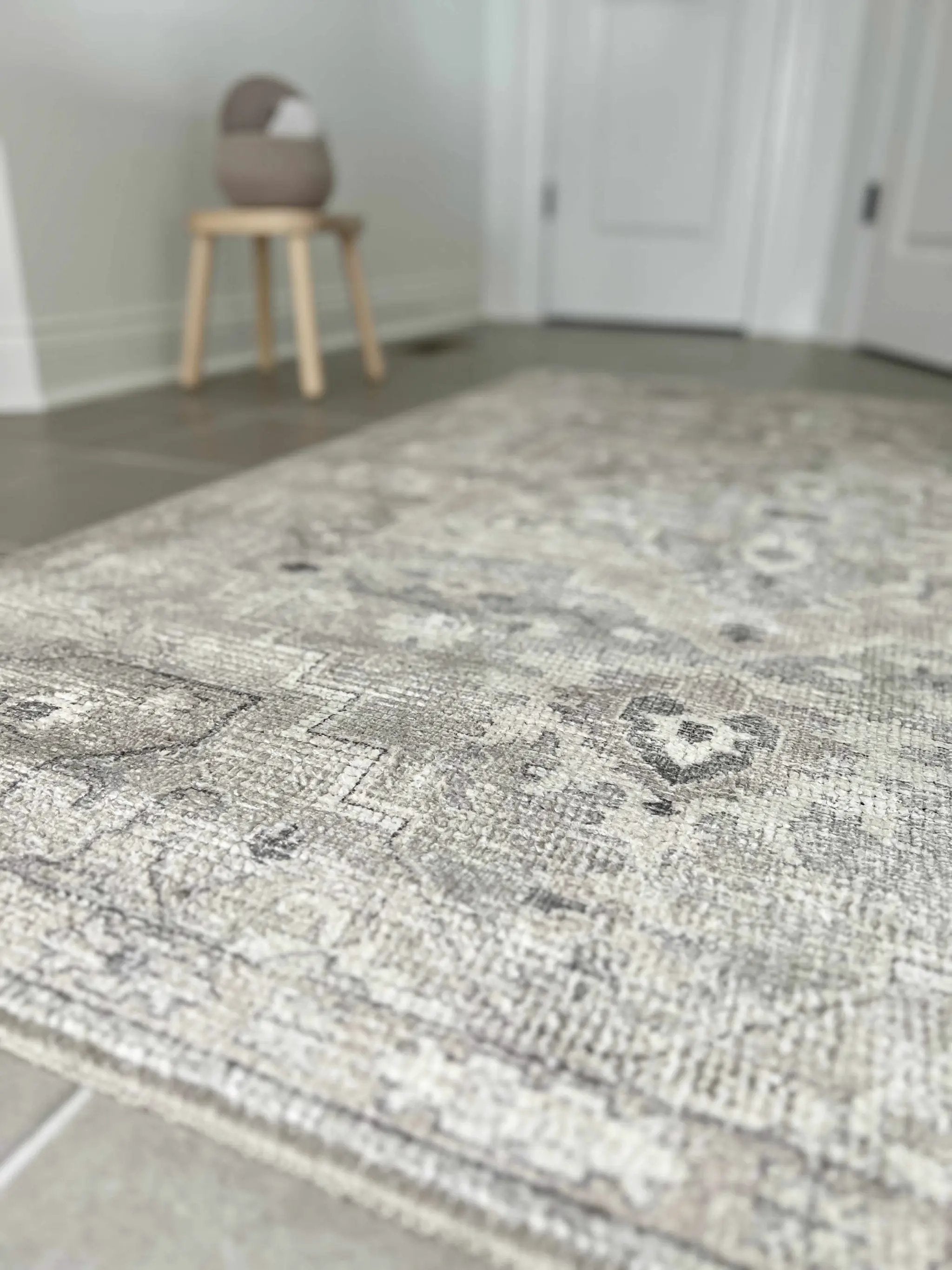 Elle Machine Woven Becki Owens x LIVABLISS BOEC-2301 Area Rug by Boutique Rugs