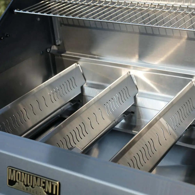 Eminence 405 | Chic Clearview® Smart Stainless Gas Grill by Monument Grills