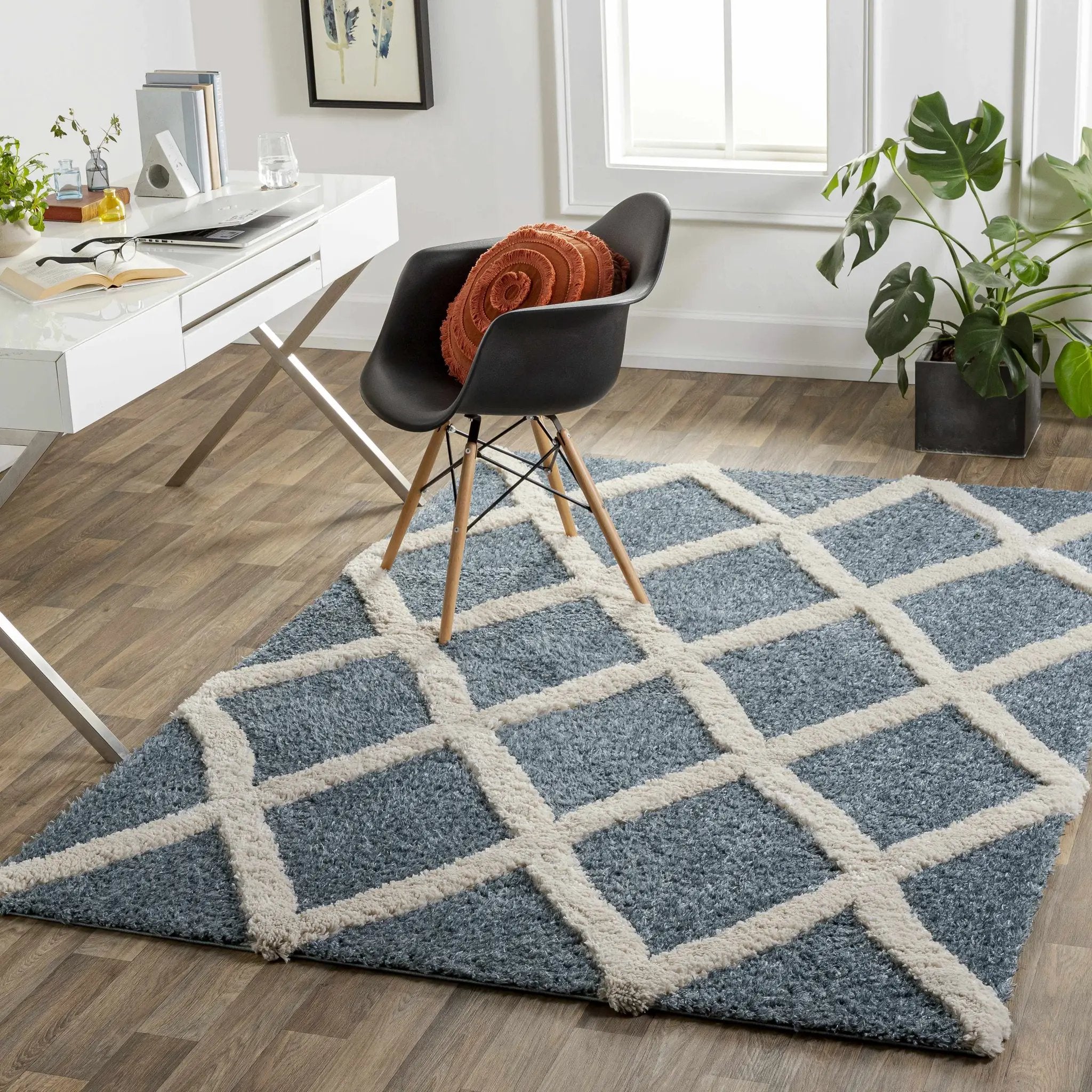 Esenler Modern Shag Carpet - Clearance by Boutique Rugs