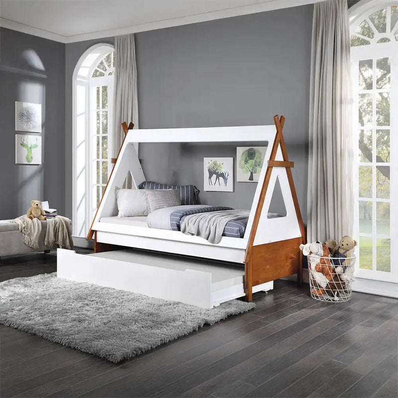 Loreen - Twin Bed - Oak & White by Unique Piece Furniture