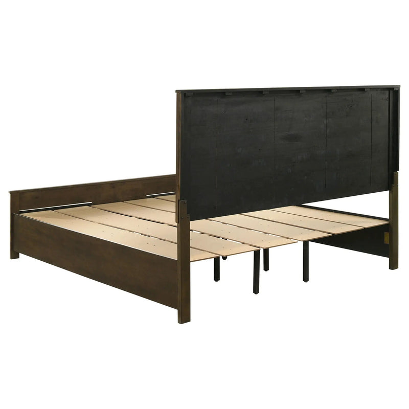 Woodmont 4-piece Eastern King Bedroom Set Golden Brown by Unique Piece Furniture