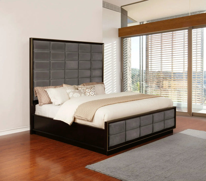 Durango 77-inch Eastern King Panel Bed Smoked Peppercorn by Unique Piece Furniture
