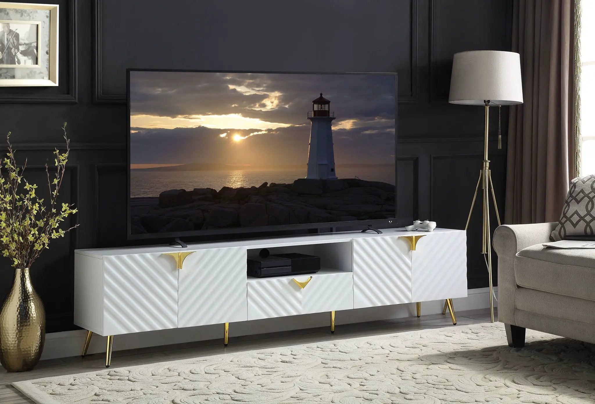 Gaines - High Gloss TV Stand - White by HouseOfZazla