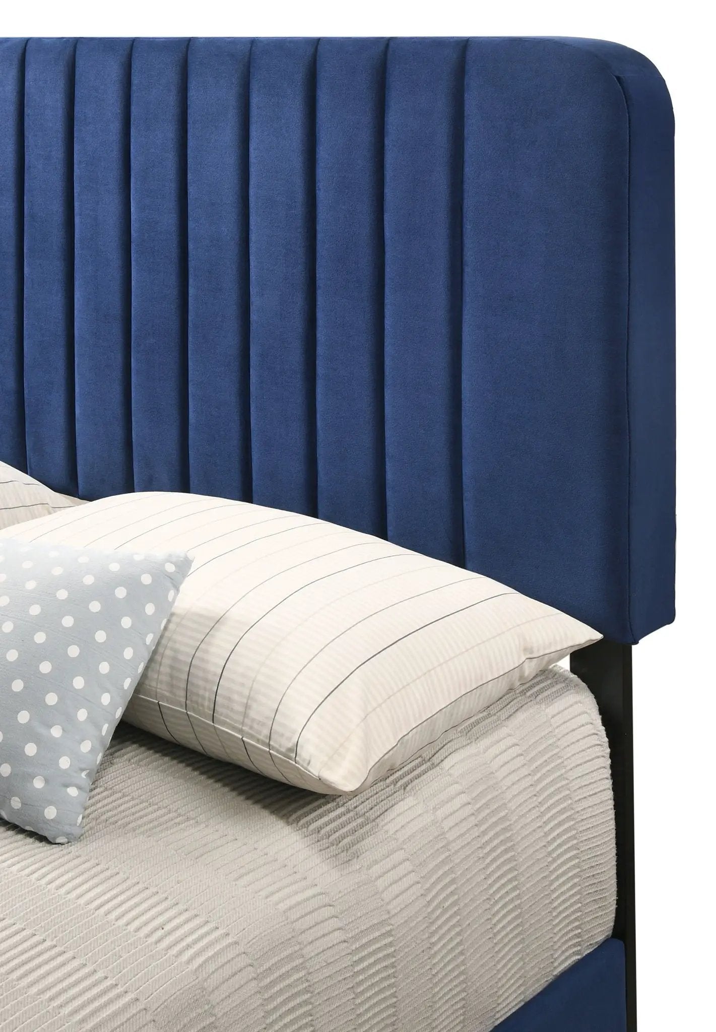 Channel Tufted Bed by HouseOfZazla