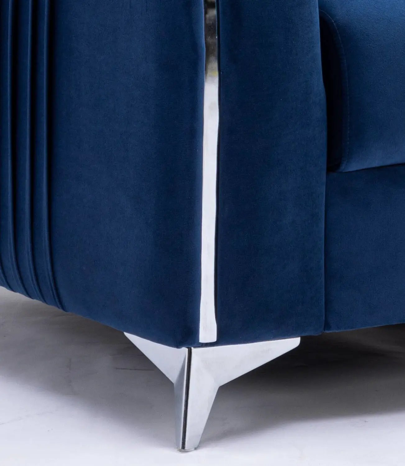 Wenona - Modern Elegance Chair by Unique Piece Furniture