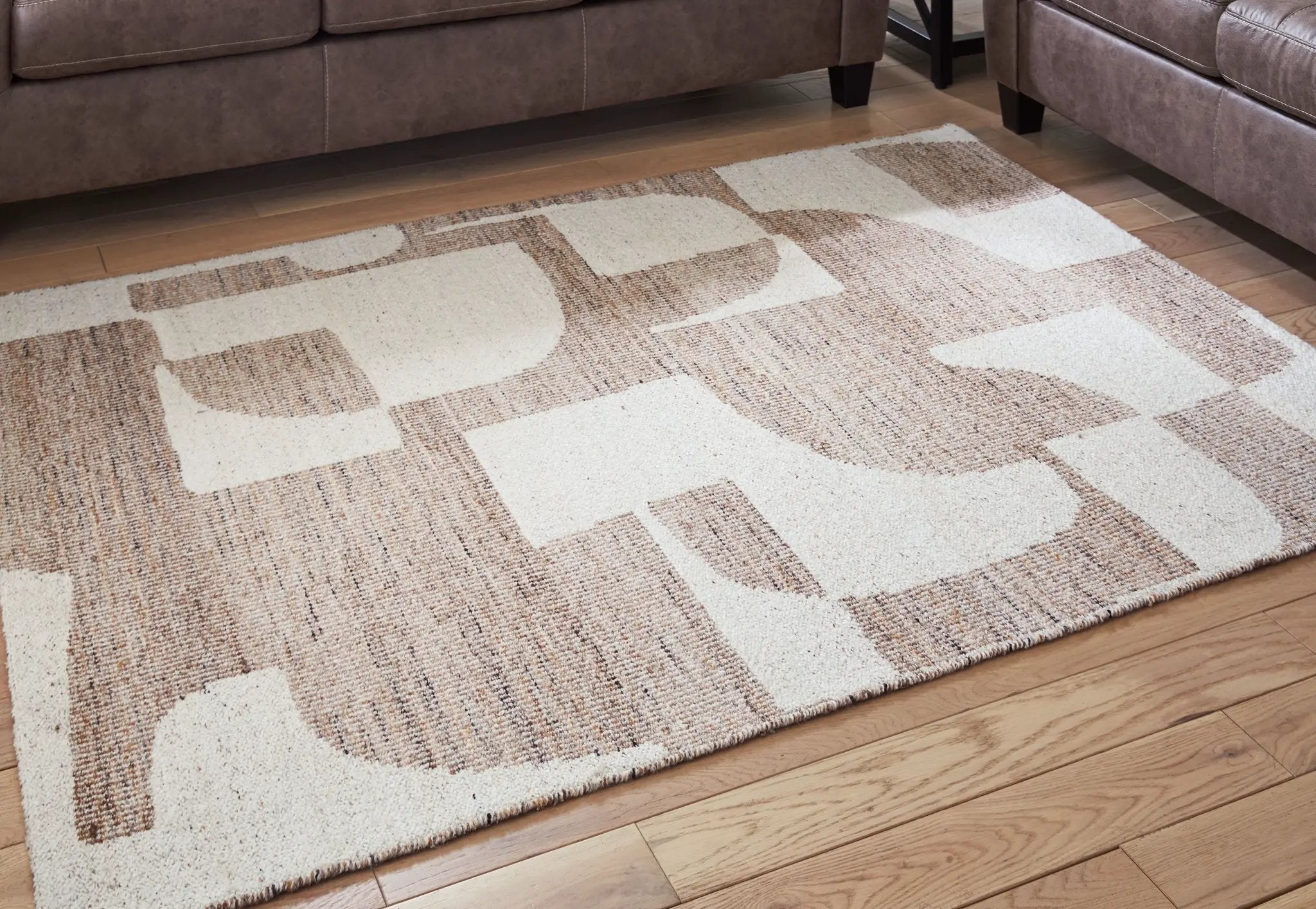 Brynnfield - Rug by Unique Piece Furniture
