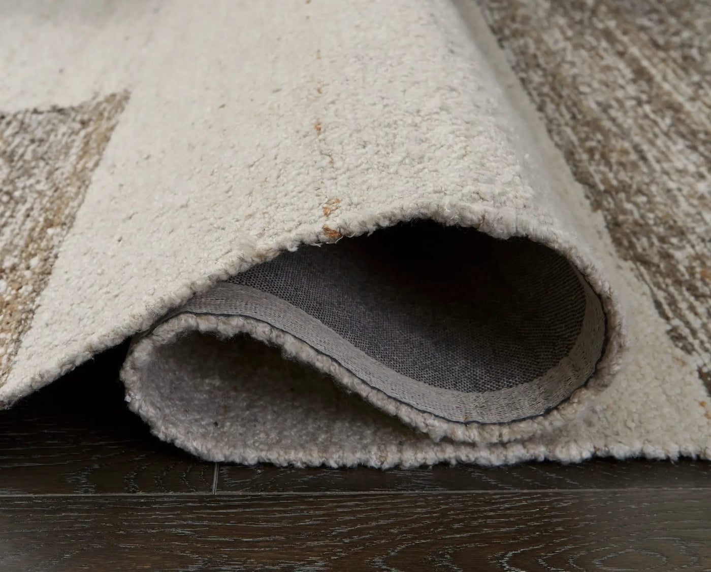 Barus - Rug by Unique Piece Furniture