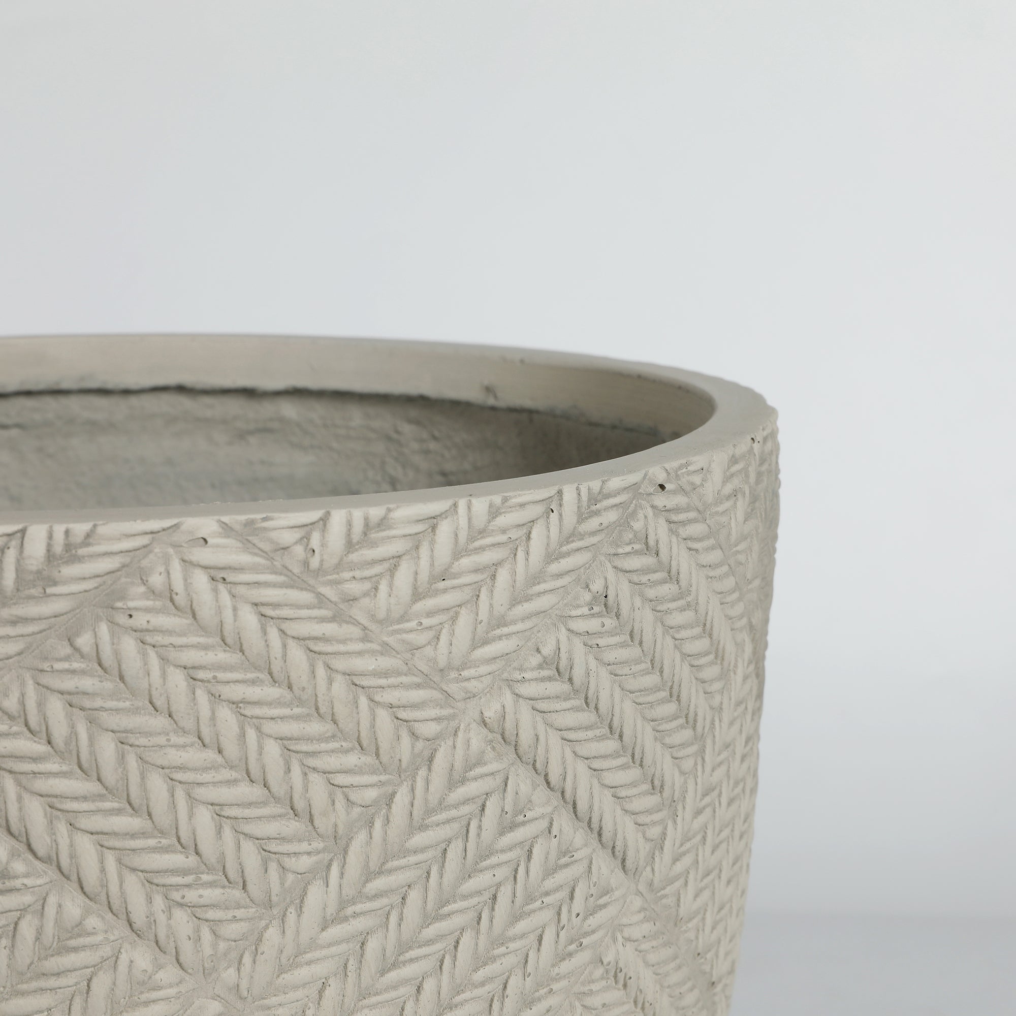 Round Concrete Planter Set of 2 by HouseOfZazla
