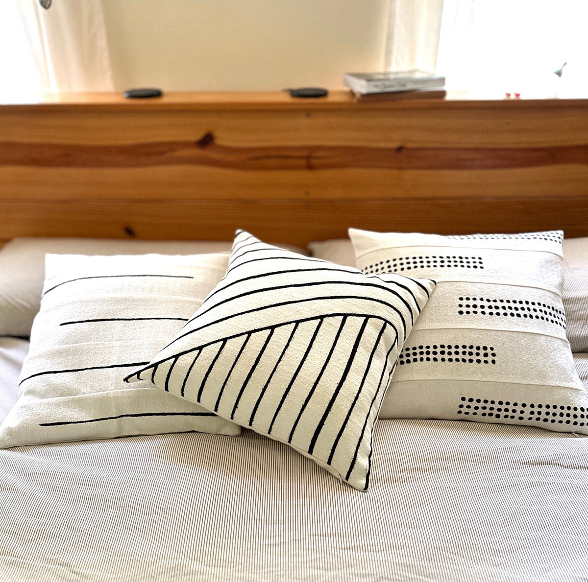 Organic Lines White Sadza Pillow, photo 4 of 4