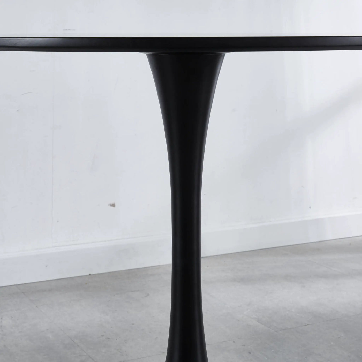 Table Mid-Century Dining Table For 4-6 People With Round Table Top, Pedestal Dining Table, End Table Leisure Coffee Table by Unique Piece Furniture