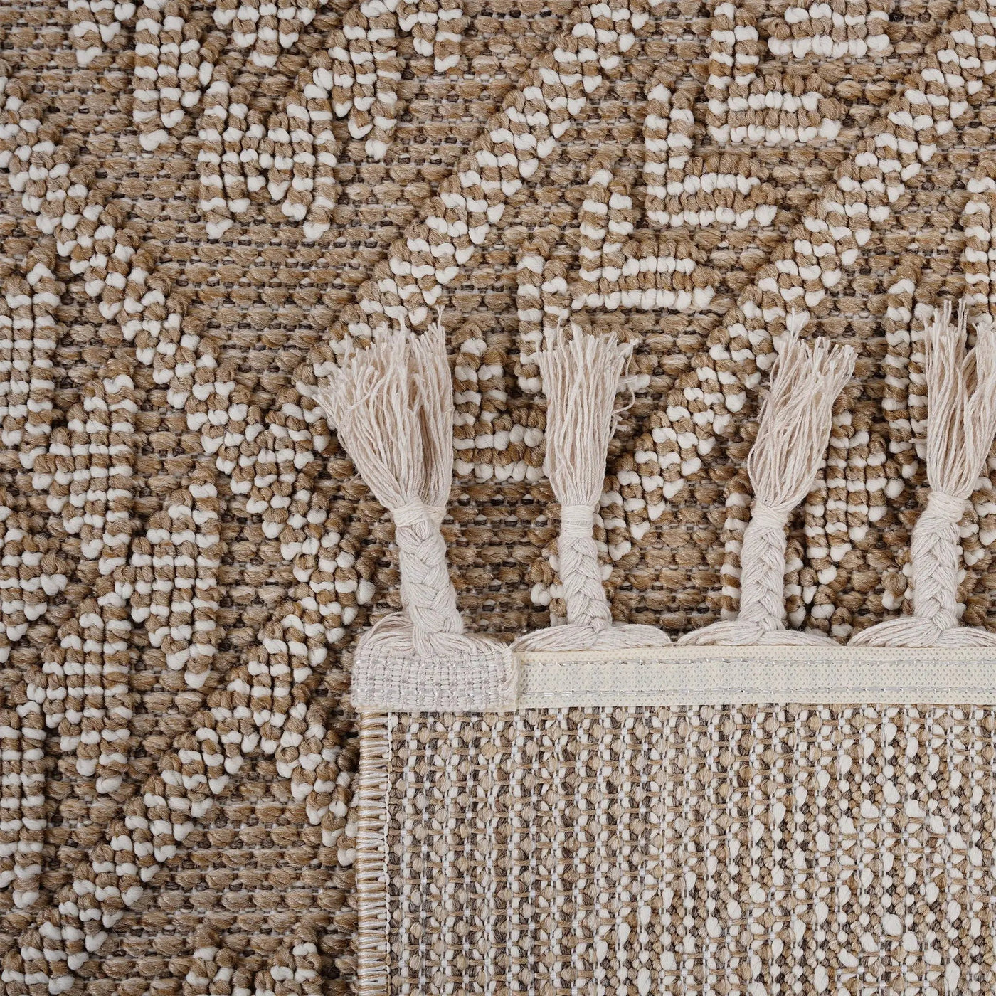 Guros - Trendy Traditional Indoor / Outdoor Rug by Unique Piece Furniture
