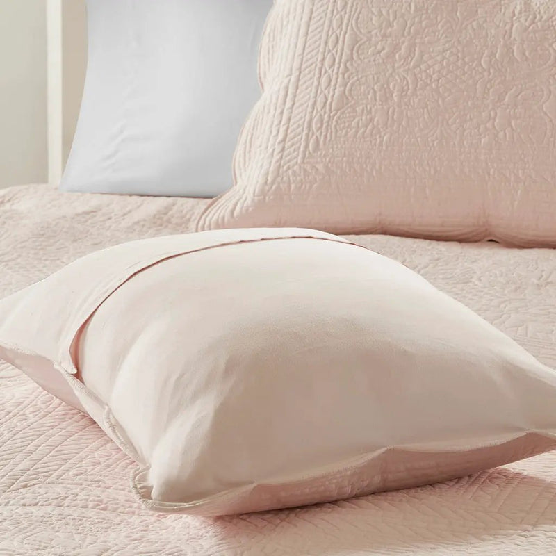 3 Piece Reversible Scalloped Edge Quilt Set - Blush King/Cal King by HouseOfZazla