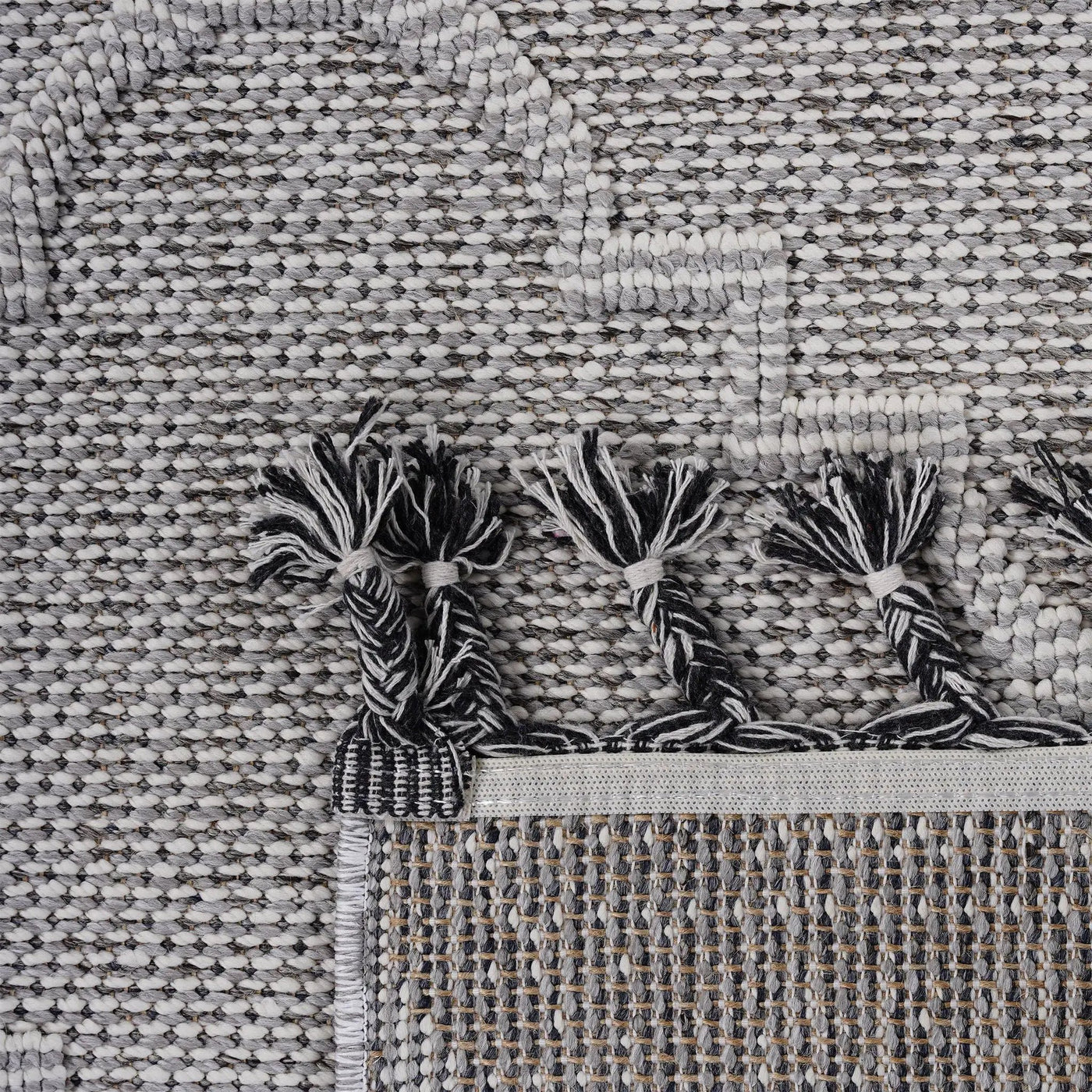 Guros - Indoor / Outdoor Trellis Area Rug by HouseOfZazla