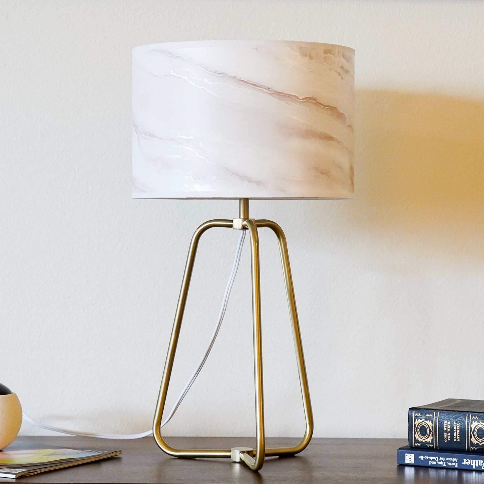 Optima - Desk Lamp - White by HouseOfZazla