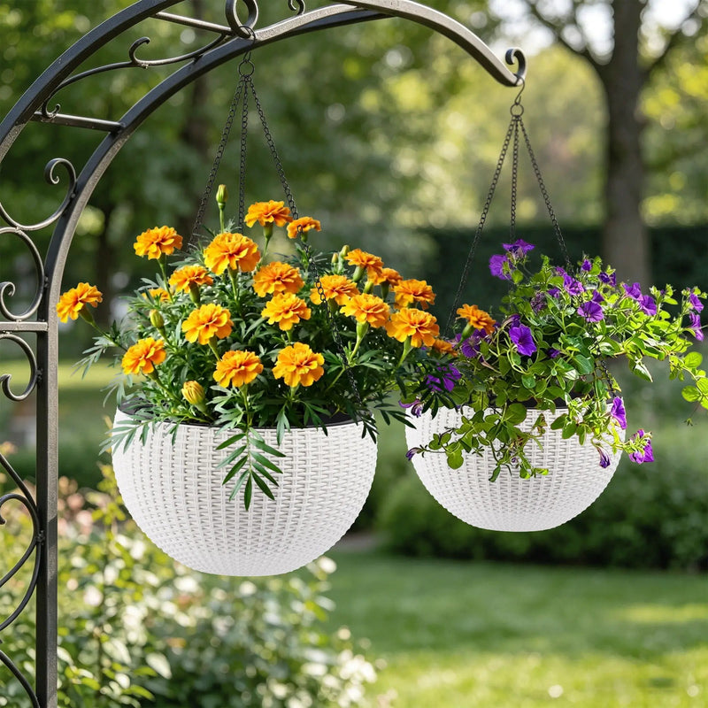 Self Watering Hanging Planter by HouseOfZazla