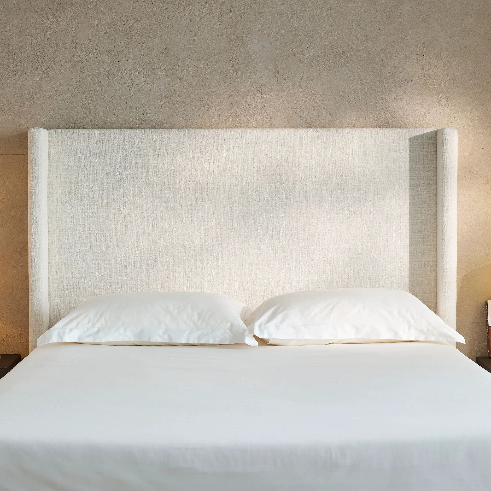 Hosford - Minimalist Upholstered Wingback Bed With Wood Base Platform
