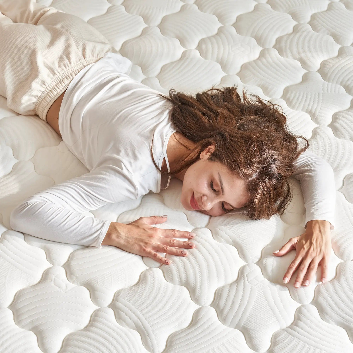 TM Home 12 Inch Hybrid Cooling Memory Foam Mattress by HouseOfZazla