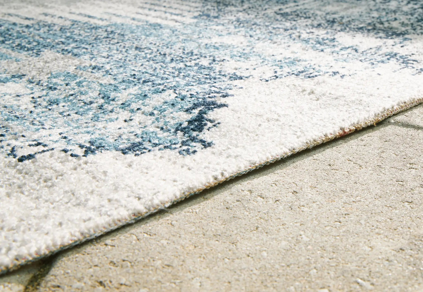 Daddridge - Rug by Unique Piece Furniture