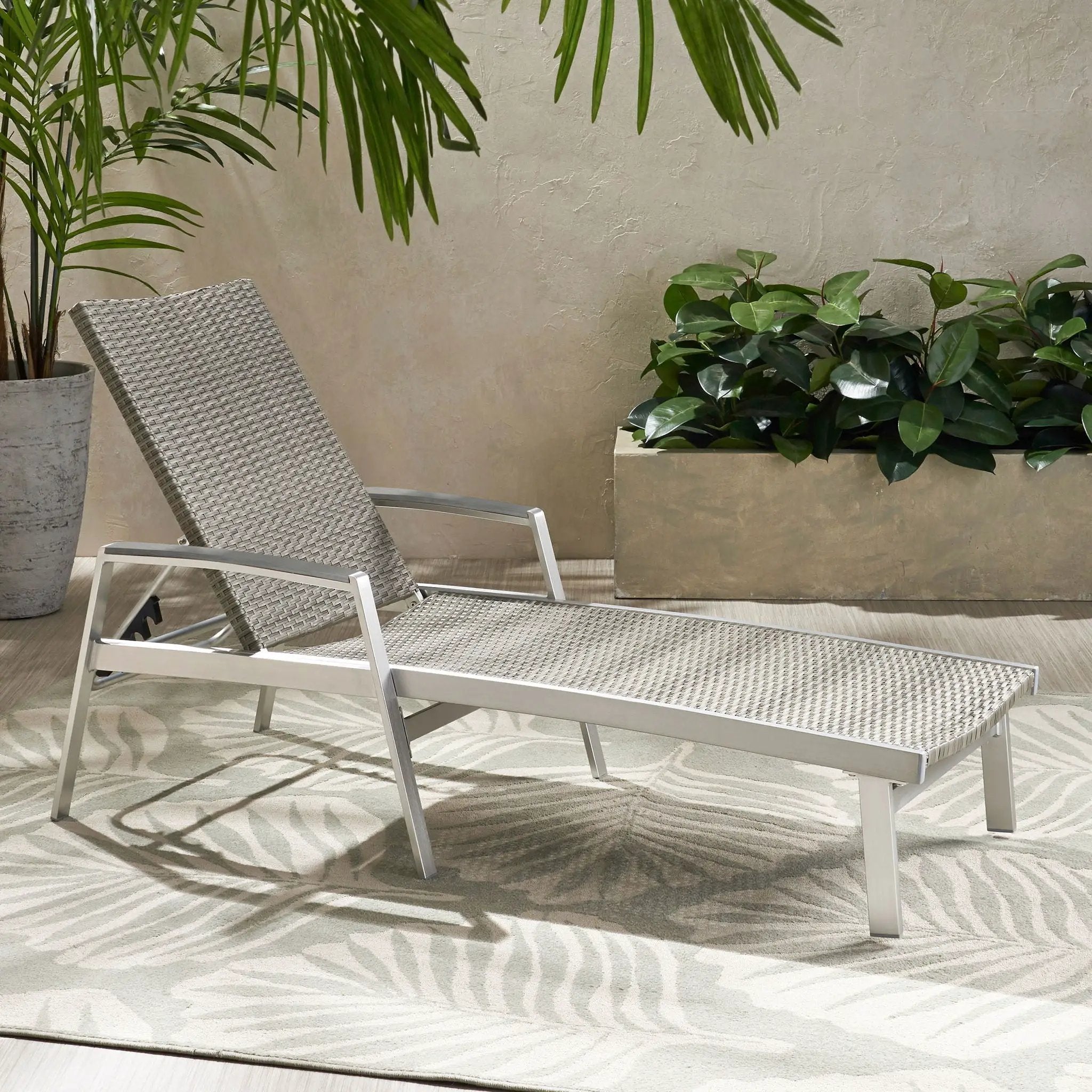 Oxton Chaise Lounge by HouseOfZazla