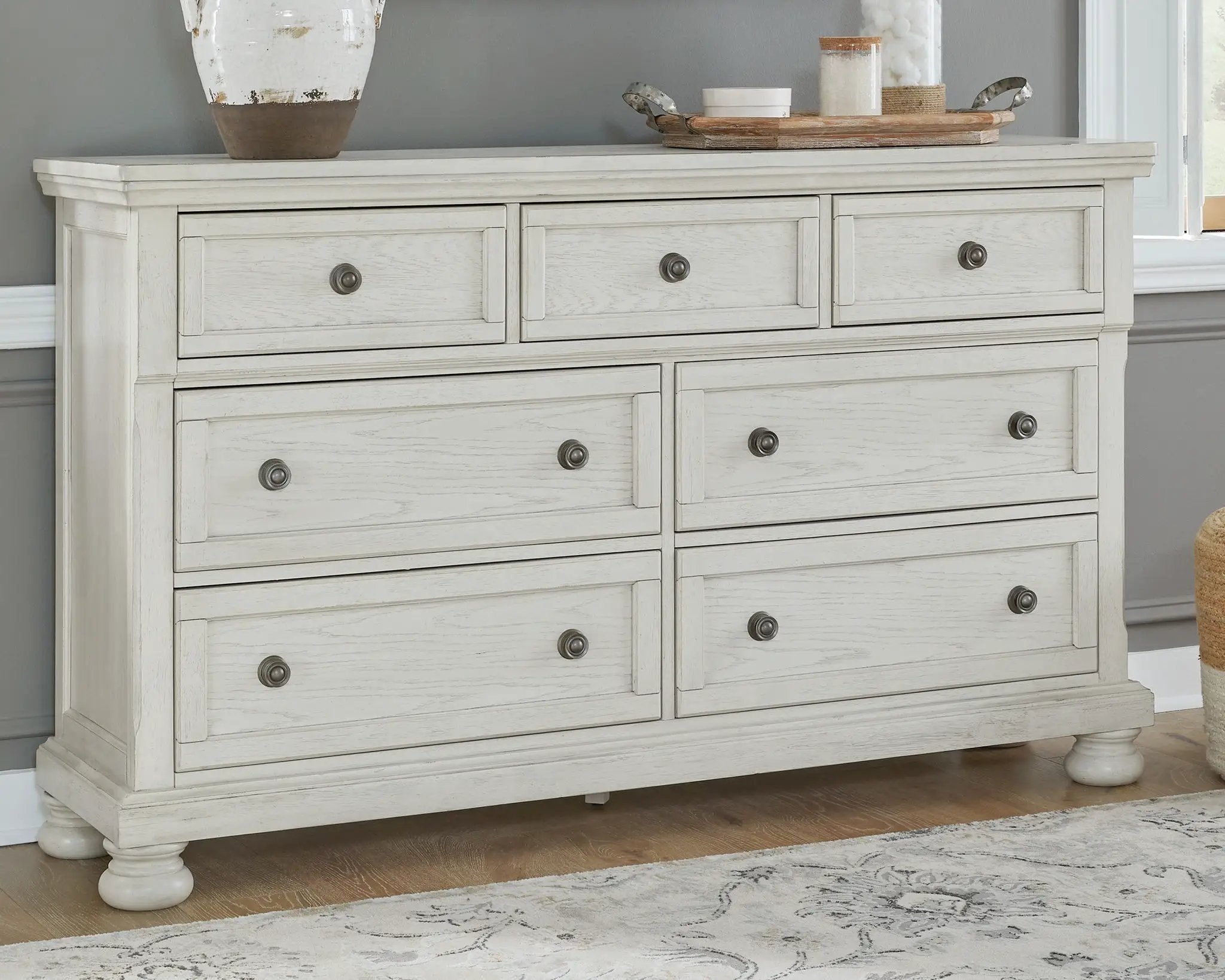 Robbinsdale - Sleigh Bed Set by Unique Piece Furniture