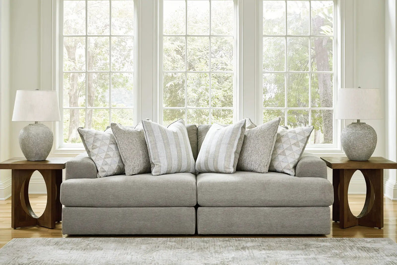 Avaliyah - Sectional by Unique Piece Furniture