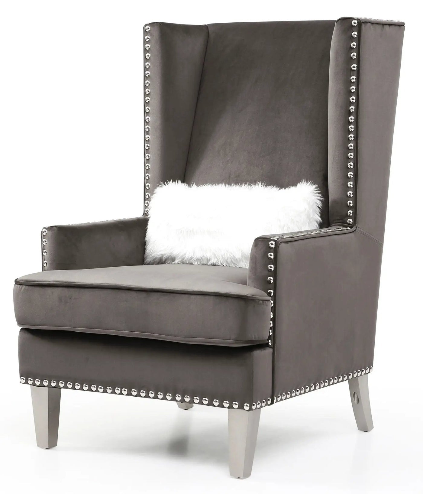 Elegant Traditional Accent Chair by HouseOfZazla