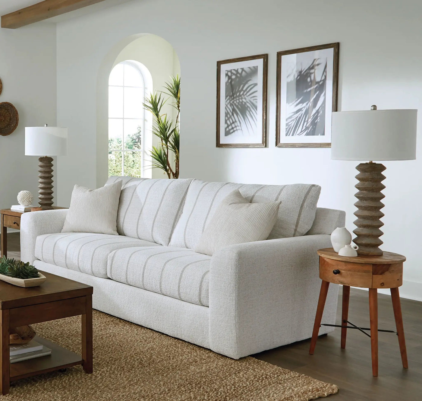 Lindsey - Sofa by Unique Piece Furniture
