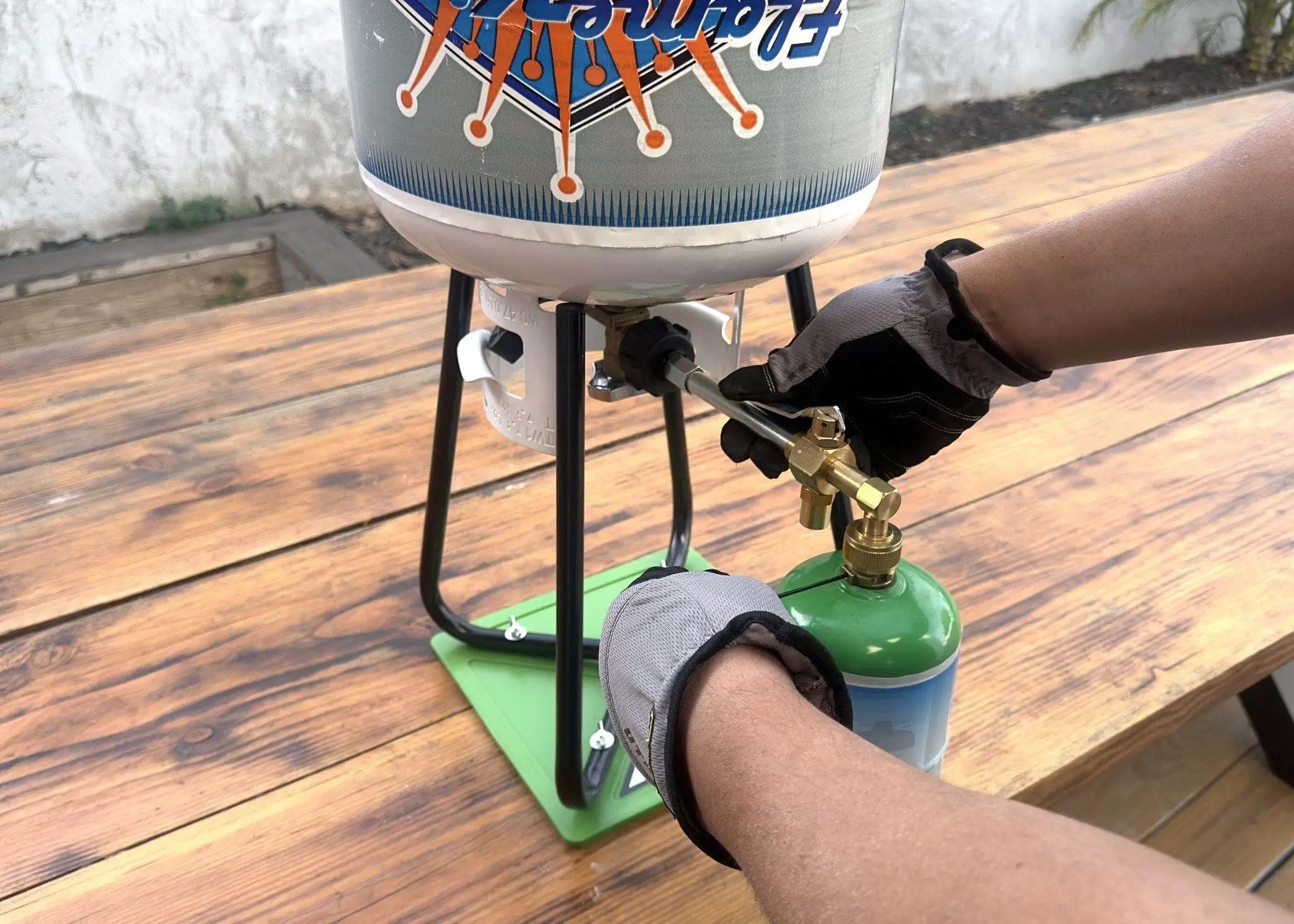 Flame King Eco Friendly 1lb Refillable Reusable Propane Cylinder + Refill Kit by Flame King Products