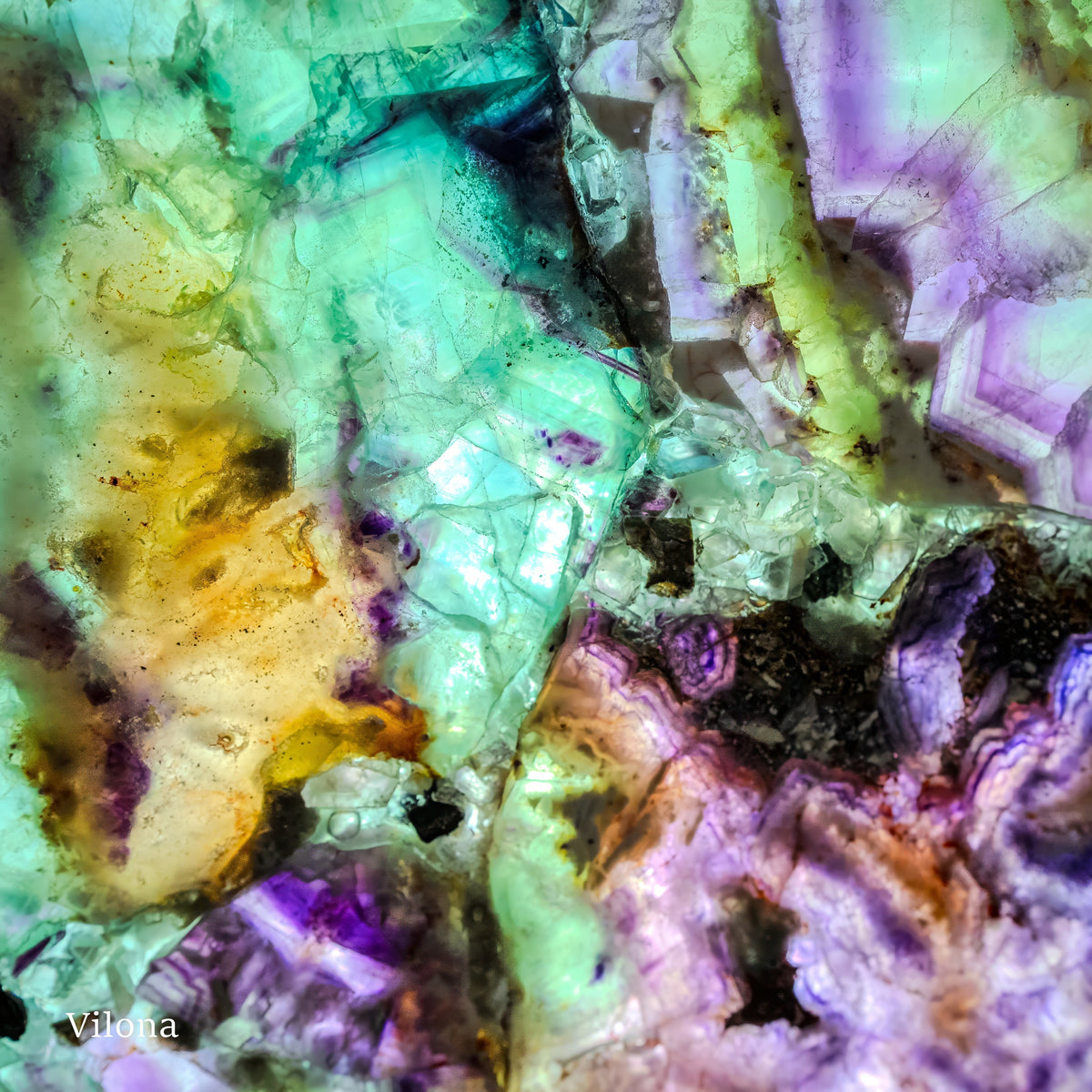 Fluorite Crystal Table Lamp (Medium Size) #2, photo 9 of 13