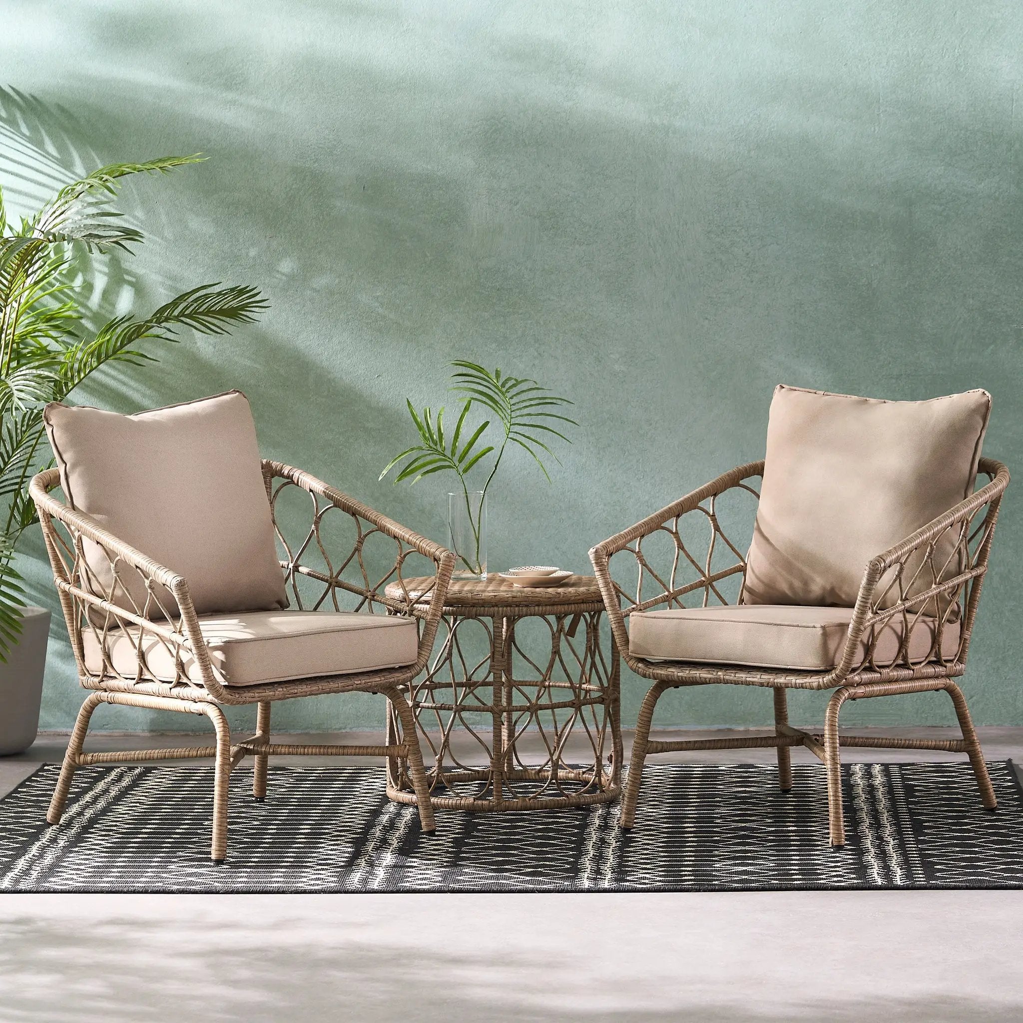 Bruce 3Pc Chat Set by HouseOfZazla