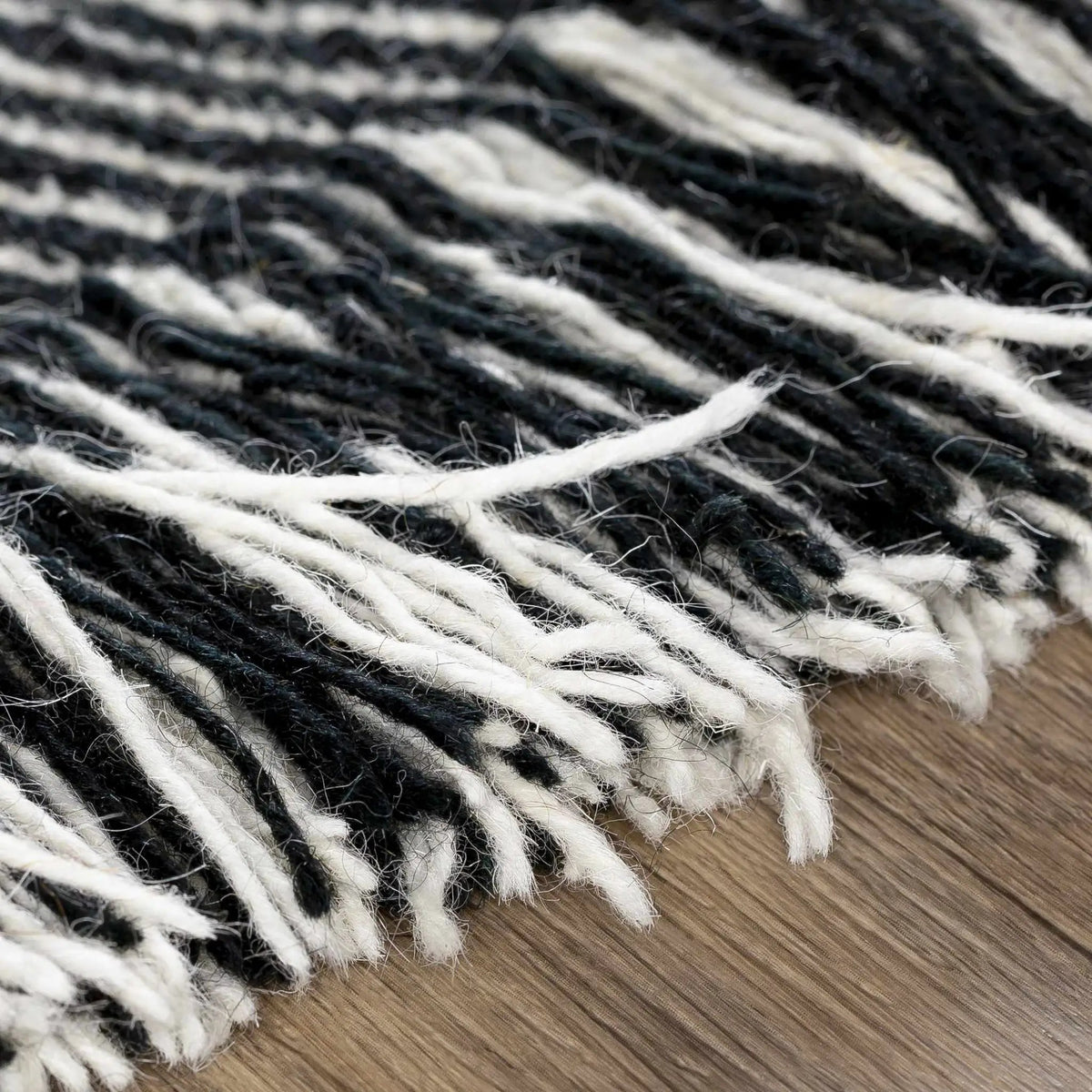 Eaglesham Black&White Flatweave Tassel Wool Rug - Clearance, photo 6 of 9