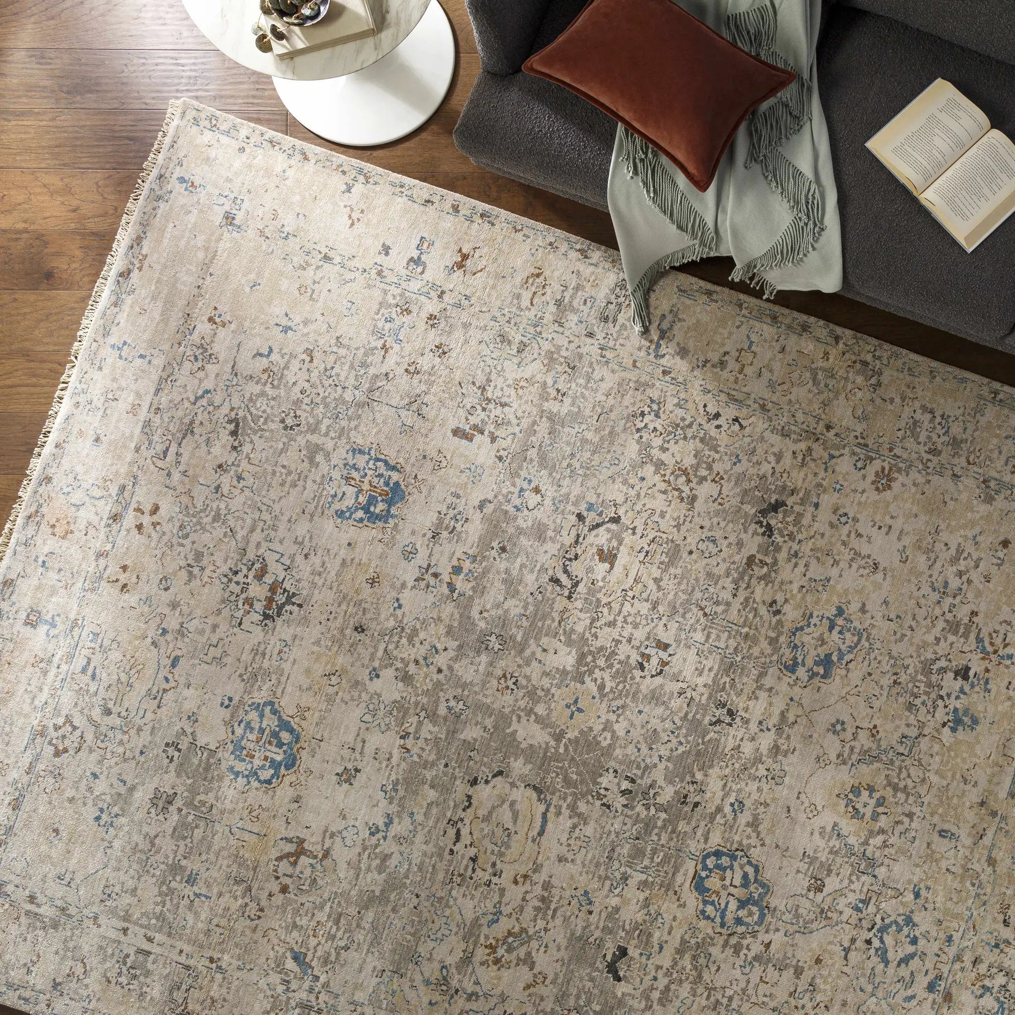 Gonzaga Premium Rug - Clearance by Boutique Rugs