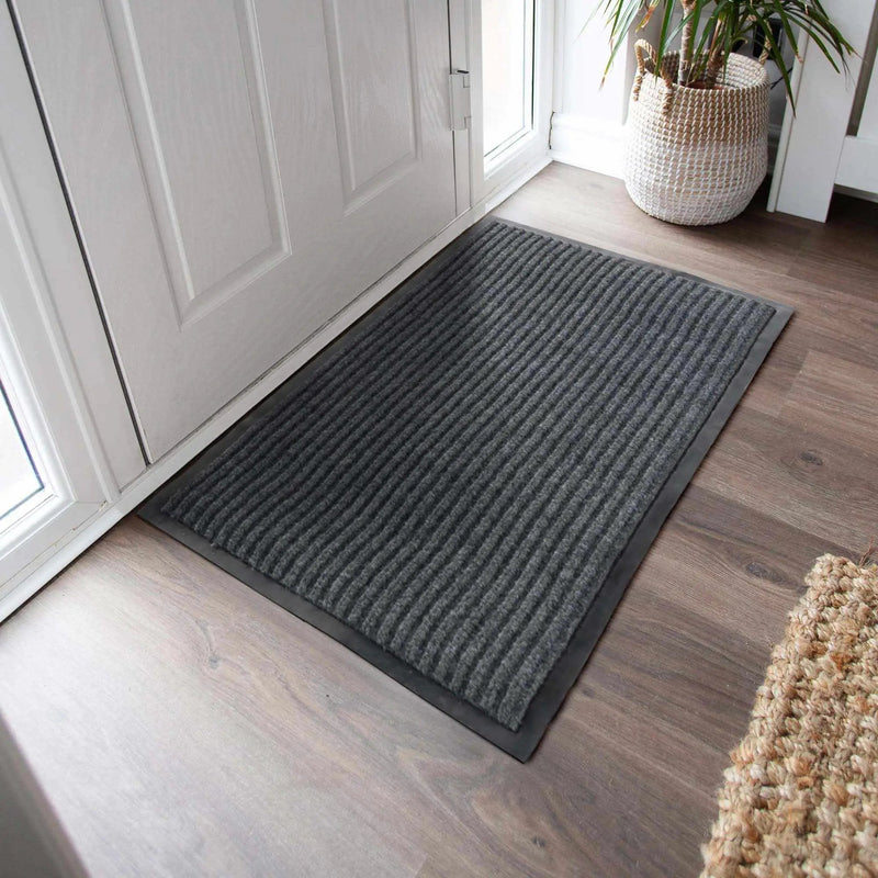 Basic Outdoor Mat, Gray by Boutique Rugs