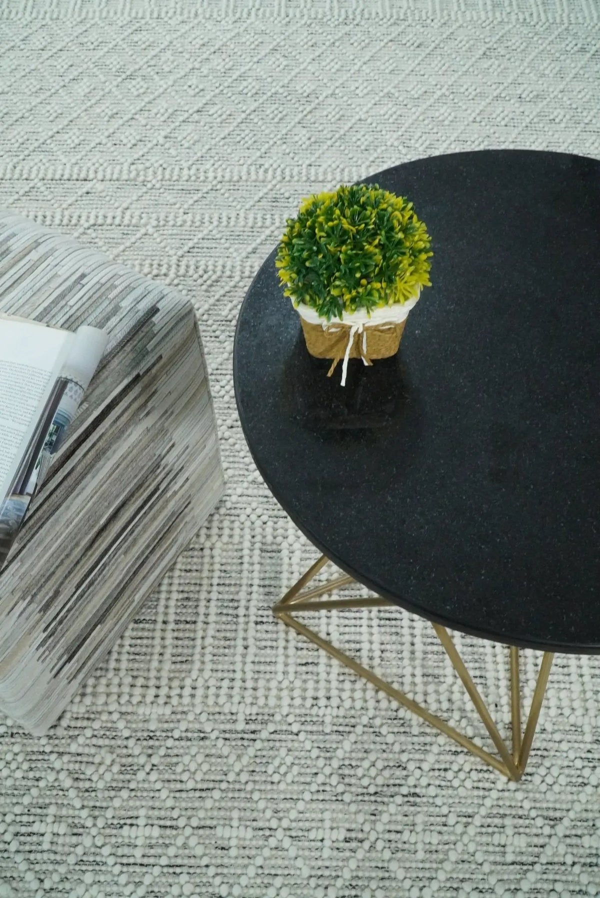 Modern Geometrical White Dhurrie Wool Area Rug by The Rug Decor