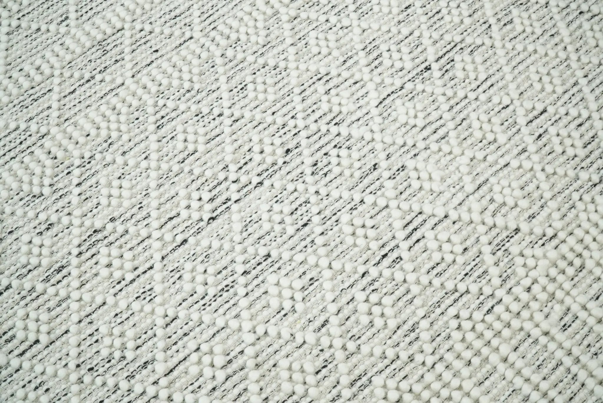 Modern Geometrical White Dhurrie Wool Area Rug by The Rug Decor