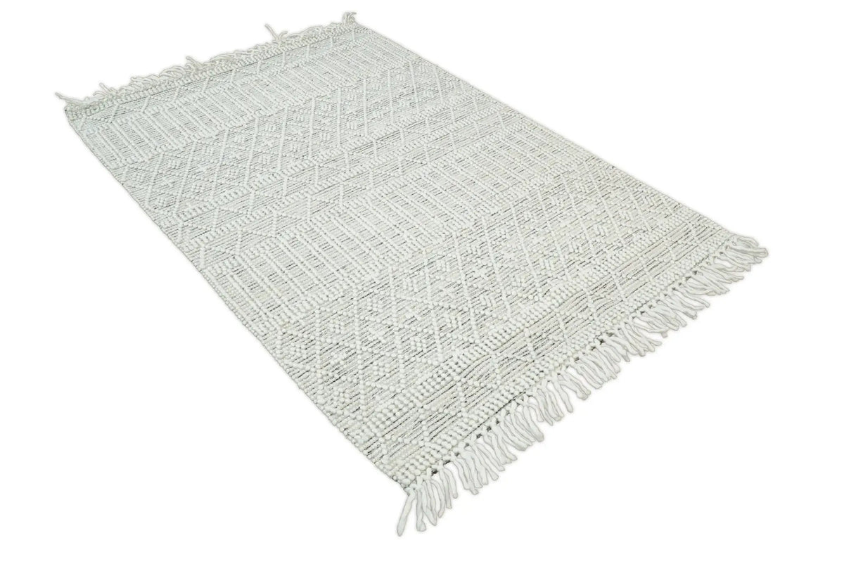 Modern Geometrical White Dhurrie Wool Area Rug by The Rug Decor