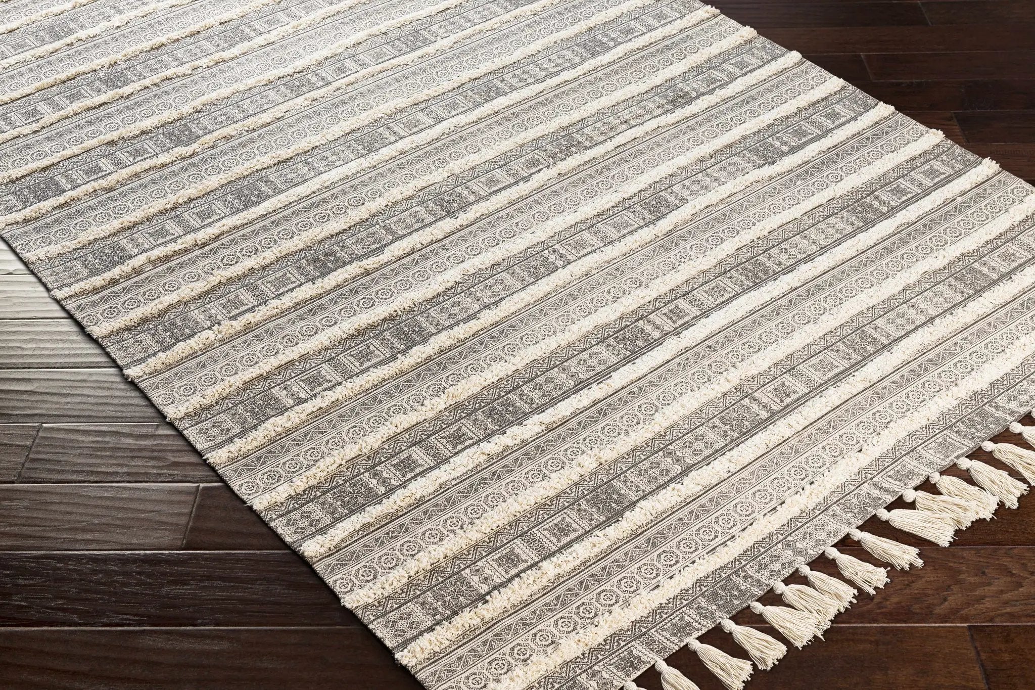 Hanslope Area Rug - Clearance by Boutique Rugs